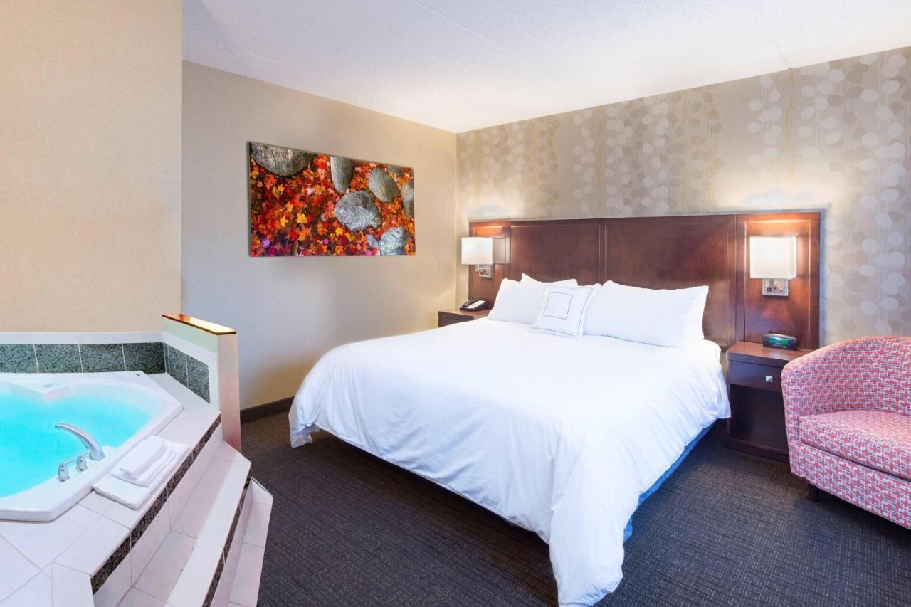 Courtyard Marriott Lake Placid Hotel Bagian luar foto