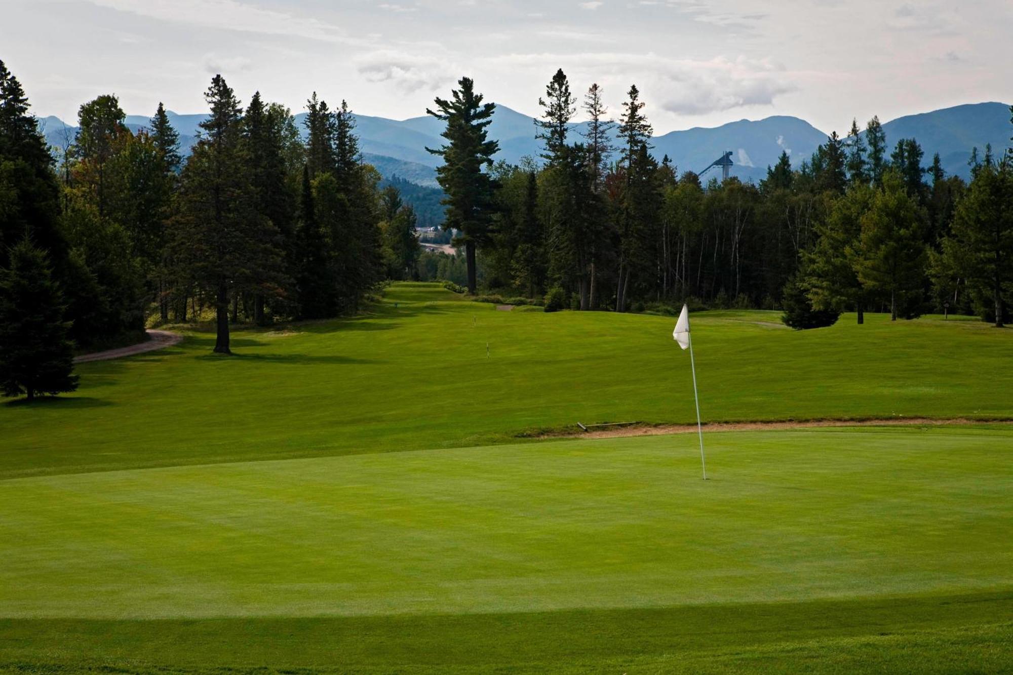 Courtyard Marriott Lake Placid Hotel Bagian luar foto