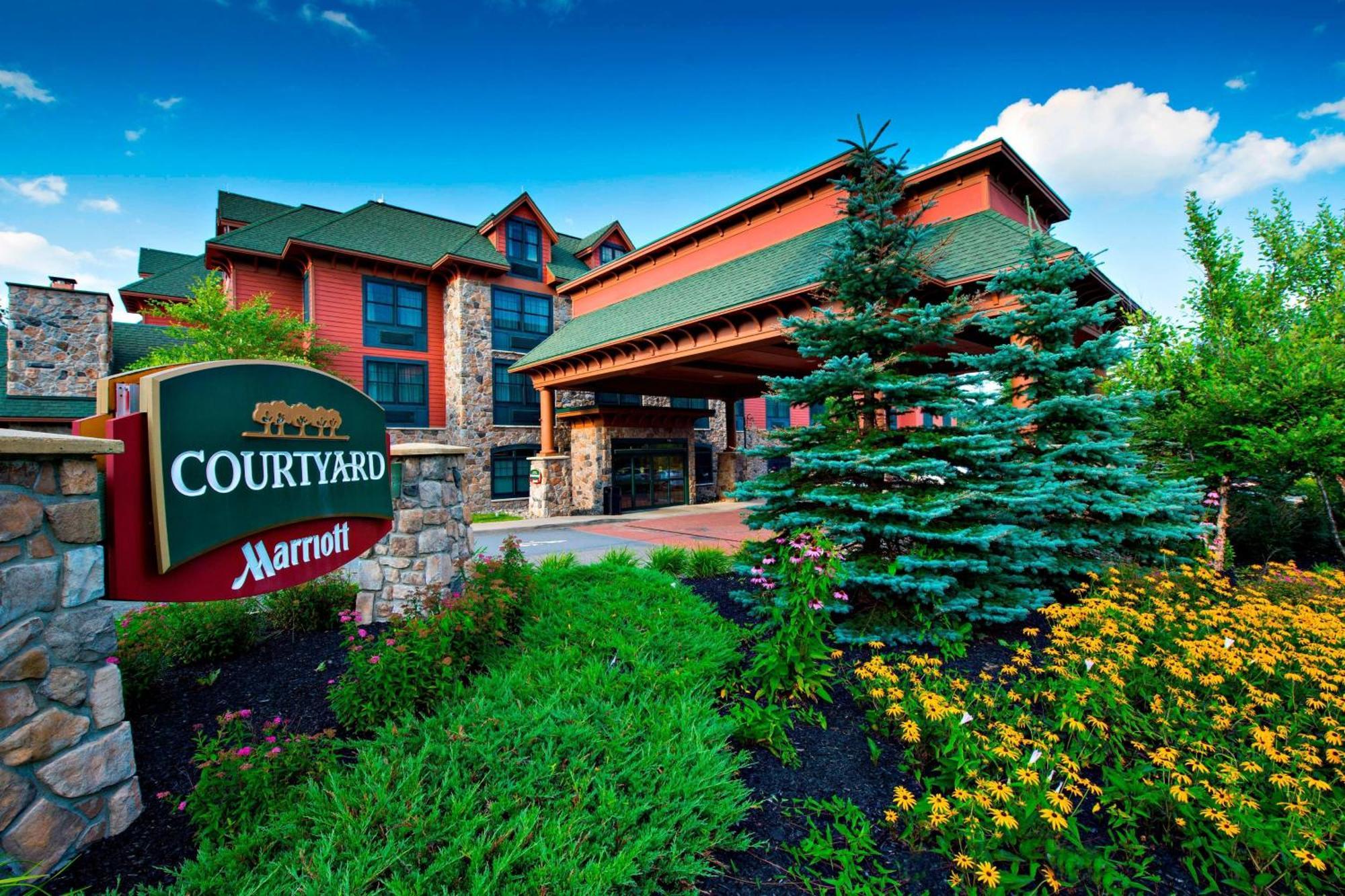 Courtyard Marriott Lake Placid Hotel Bagian luar foto