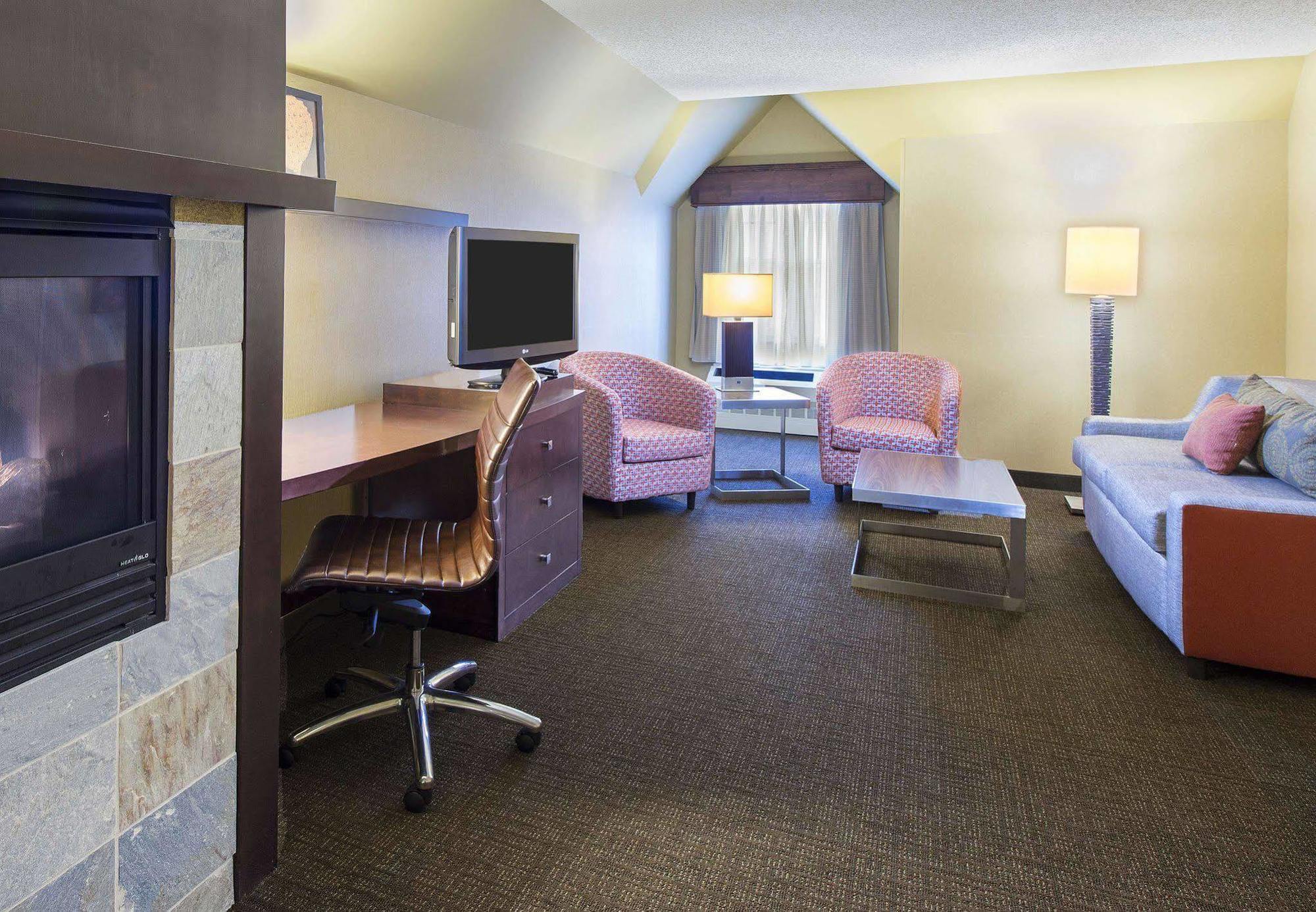 Courtyard Marriott Lake Placid Hotel Bagian luar foto